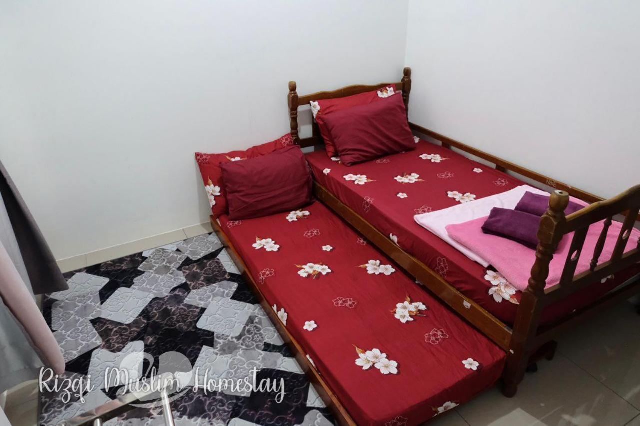 Rizqi Muslim Homestay Meru Casa Kayangan イポー エクステリア 写真