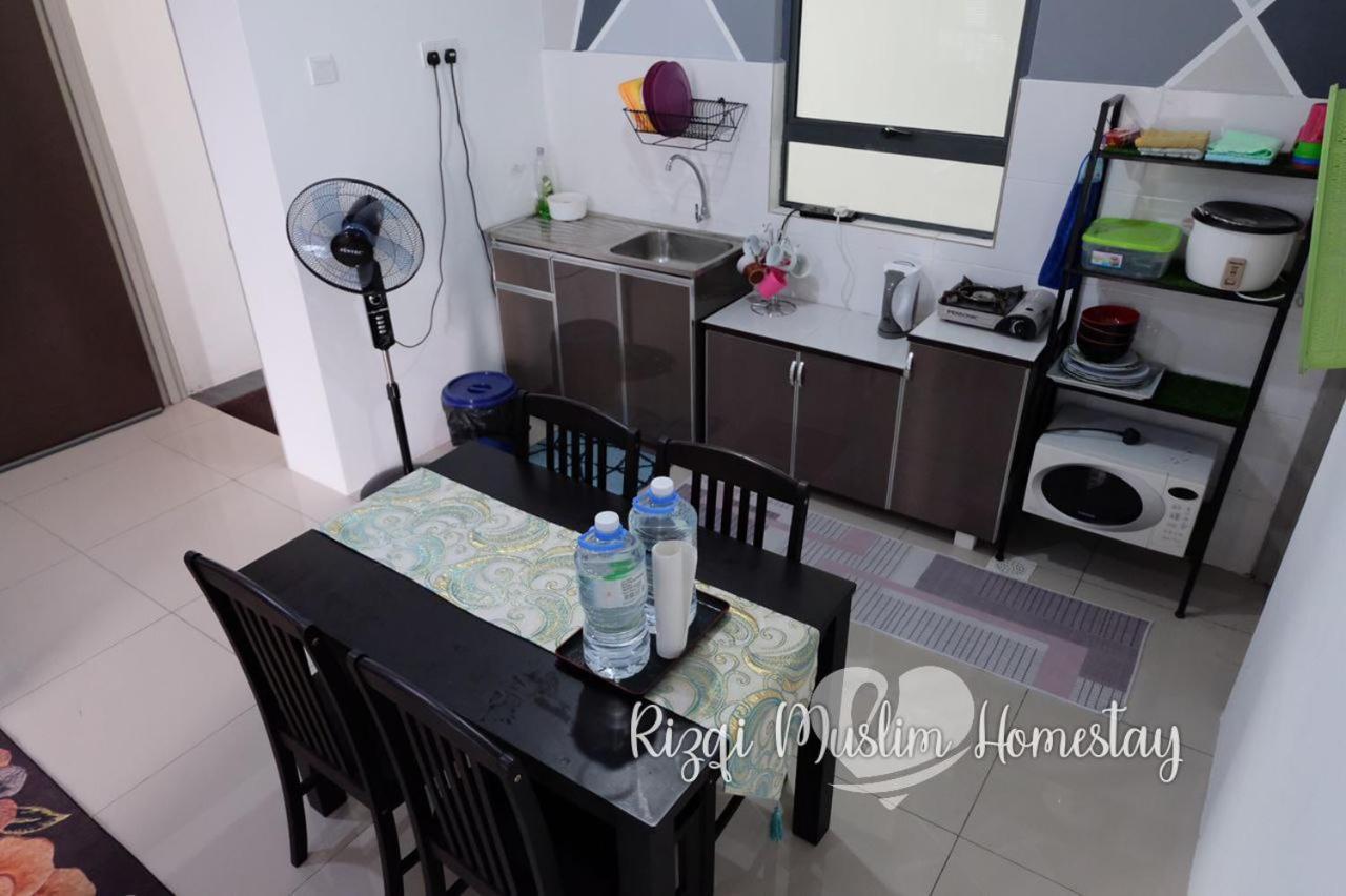 Rizqi Muslim Homestay Meru Casa Kayangan イポー エクステリア 写真