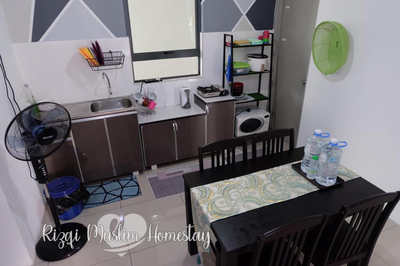 Rizqi Muslim Homestay Meru Casa Kayangan イポー エクステリア 写真
